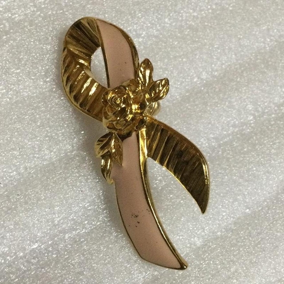 Avon Pink Ribbon Pin - Picture 2 of 3